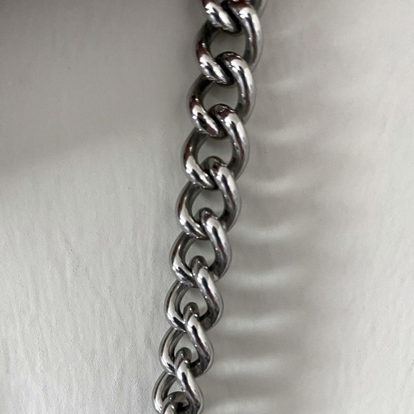ASOS Silver Chain - Picture 2 of 3